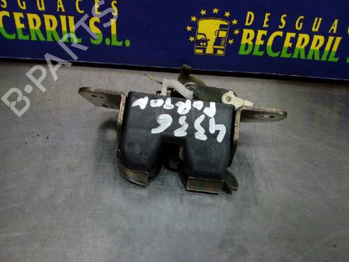 Used Tailgate lock HYUNDAI ACCENT II (LC) 1.5 (102 hp) 8442135