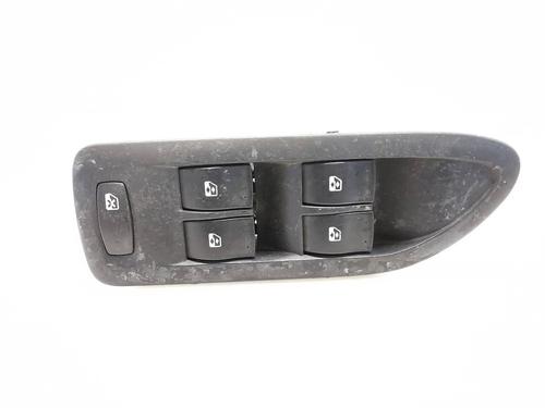 Used Left front window switch RENAULT LAGUNA II Grandtour (KG0/1_) [2001-2007]  22229568