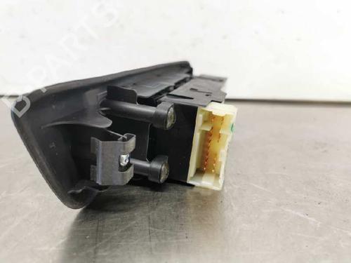 Left front window switch NISSAN PRIMERA Hatchback (P11) 2.0 TD | BP8465682I27 