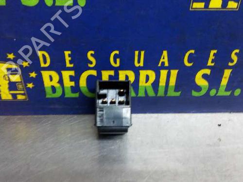 BP8475762I28 | Right rear window switch VW PASSAT B5 (3B2) 1.9 TDI BP8475762I28