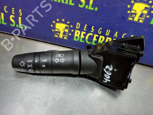 Used Headlight switch NISSAN PRIMERA Hatchback (P12) [2002-2025]  8441435