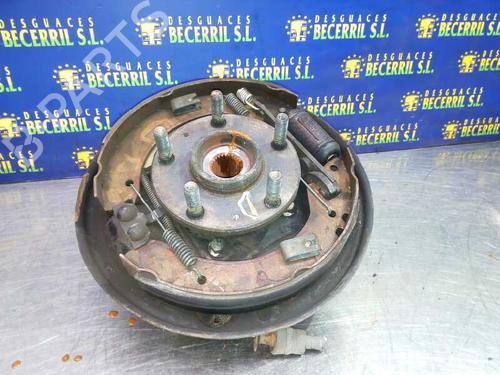 Used Right rear steering knuckle LAND ROVER FREELANDER I (L314) 2.0 DI 4x4 (98 hp) 8429228