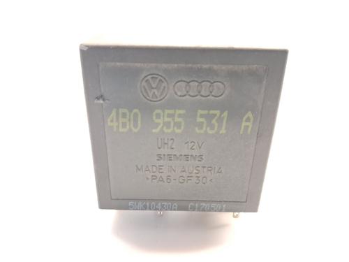 Used Electronic module VW GOLF IV (1J1) 2.0 (115 hp) 30122159
