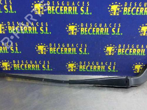 Used Front windshield wiper arm MERCEDES-BENZ A-CLASS (W169) A 160 CDI (169.006, 169.306) (82 hp) 8450867