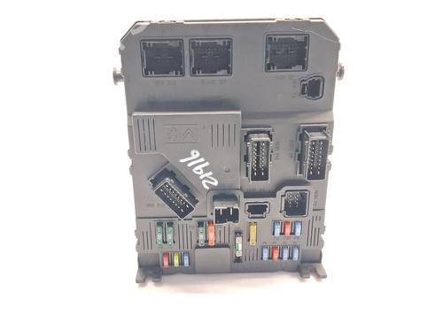 Used Fuse box Fuse box CITROËN XSARA PICASSO (N68) 1.6 HDi (90 hp) 32108940 32108940
