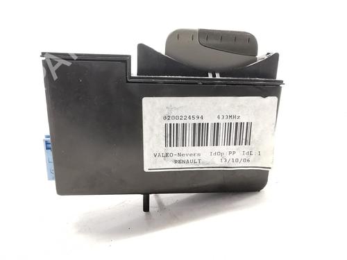 Used Card reader Card reader RENAULT ESPACE IV (JK0/1_) 2.0 dCi (JK01, JK02, JK1J, JK1K, JK1H) (150 hp) 35903780 35903780