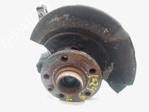 Used Left front steering knuckle VW TRANSPORTER T4 Van (70A, 70H, 7DA, 7DH) 1.9 TD (68 hp) 8479490