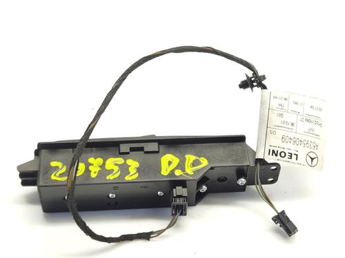 Right front window switch MERCEDES-BENZ VITO / MIXTO Van (W639) 111 CDI (639.601, 639.603, 639.605) | BP29823005I26