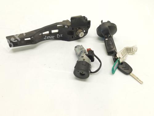 Used Electronic module CITROËN C3 I (FC_, FN_) 1.4 i (73 hp) 27989884
