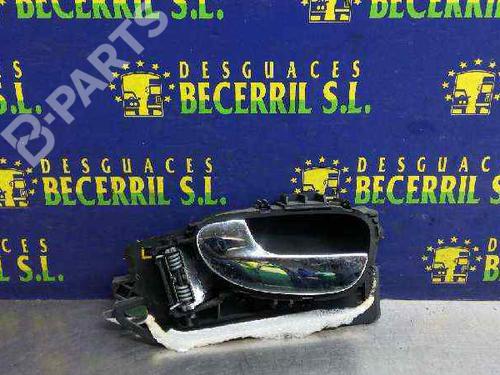 Used Rear left interior door handle Rear left interior door handle PEUGEOT 307 Break (3E) 2.0 HDI 90 (90 hp) 8449730 8449730