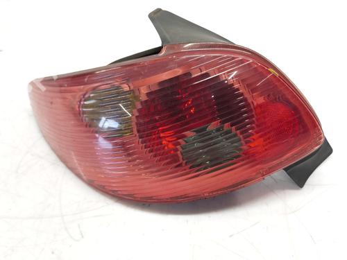 Fanale posteriore sinistro Fanale posteriore sinistro 39494294 39494294