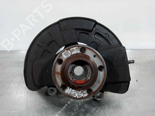 Achsschenkel links vorne VOLVO V70 II (285) 2.4 (140 hp)null