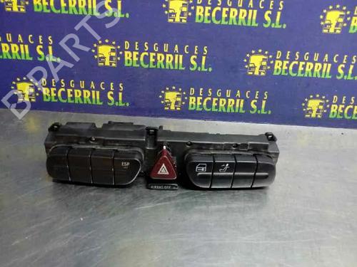 Used Warning switch MERCEDES-BENZ C-CLASS (W203) [2000-2007]  8451508
