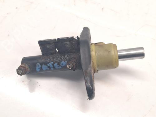 Used Brake master cylinder NISSAN PATROL III/2 Station Wagon (W260) 2.8 D 4x4 (80 hp) 30401419