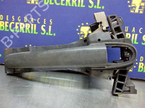 Used Front right exterior door handle MERCEDES-BENZ A-CLASS (W168) A 140 (168.031, 168.131) (82 hp) 8442857