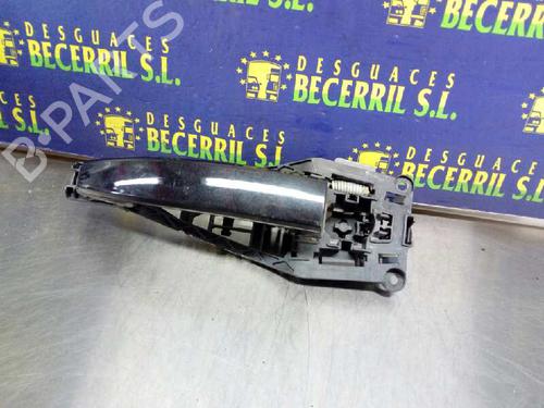 Used Front left exterior door handle OPEL CORSA D (S07) [2006-2015]  8458175