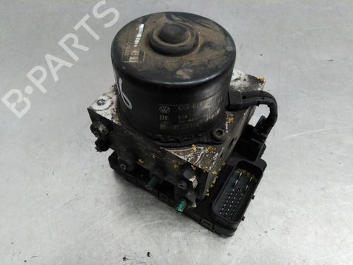 Used ABS pump SEAT CORDOBA (6K1, 6K2) 1.4 i (60 hp) 8472992