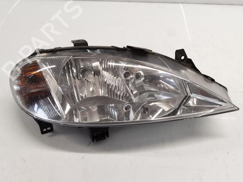 Used Right headlight RENAULT MEGANE I (BA0/1_) 1.6 16V (BA04, BA0B, BA11, BA1J, BA16, BA19, BA1K, BA1V,... (107 hp) 30273066