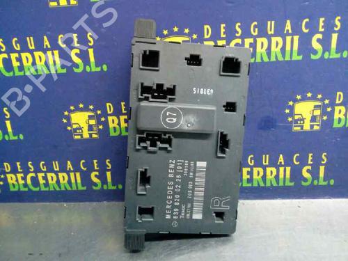 Used Fuse box MERCEDES-BENZ VITO / MIXTO Van (W639) 109 CDI (639.601, 639.603, 639.605) (88 hp) 8451796