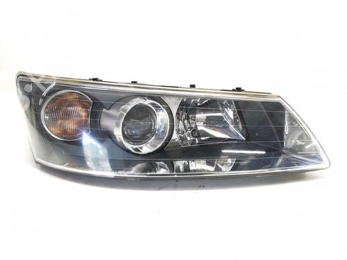 Used Right headlight HYUNDAI SONATA V (NF) 2.0 CRDi (140 hp) 28010159