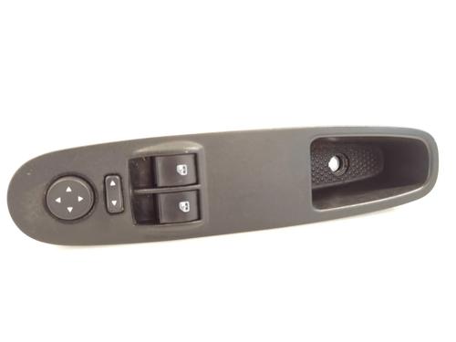 Used Left front window switch FIAT PUNTO EVO (199_) [2008-2025]  17438339