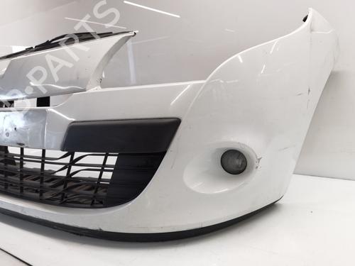 Front bumper RENAULT MEGANE III Hatchback (BZ0/1_, B3_) 1.5 dCi | BP29809152C7