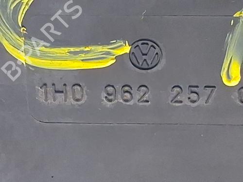 Central lock pump VW GOLF III (1H1) 1.6 | BP30135021M86