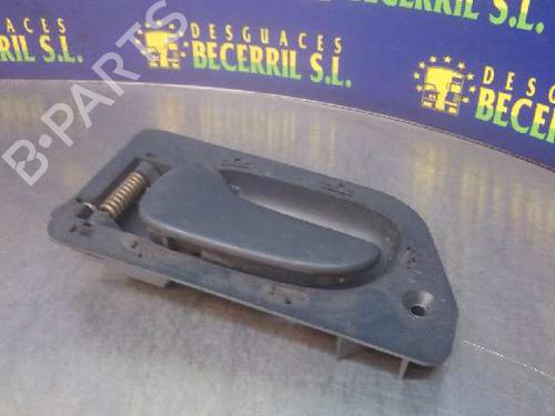 Used Front left interior door handle RENAULT LAGUNA I (B56_, 556_) 1.8 (B56A/B) (90 hp) 8435283