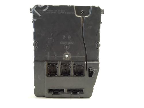 Used Electronic module RENAULT MEGANE II (BM0/1_, CM0/1_) [2001-2012]  17433745