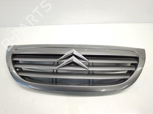 Used Grille CITROËN C3 I (FC_, FN_) 1.4 HDi (68 hp) 31013730