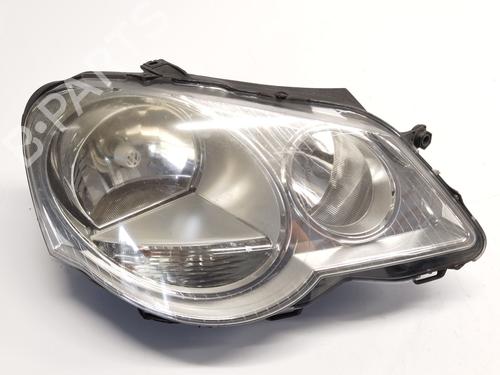 Used Right headlight VW POLO IV (9N_, 9A_) 1.4 16V (80 hp) 28422050