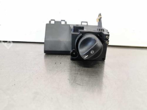 Used Headlight switch MERCEDES-BENZ E-CLASS (W210) [1995-2003]  8462609