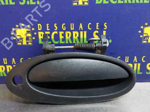 Used Front right exterior door handle RENAULT LAGUNA I (B56_, 556_) [1993-2002]  8439904