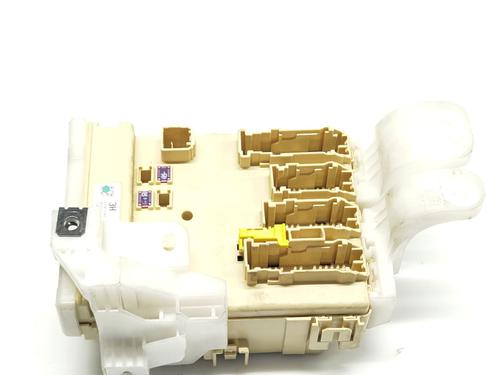Used Fuse box TOYOTA AURIS (_E18_) 1.4 D-4D (NDE180_, NDE180R) (90 hp) 30858213