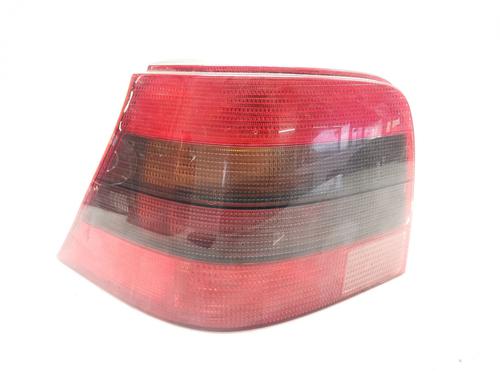 Farolim esquerdo Farolim esquerdo VW GOLF IV (1J1) 1.6 (100 hp) 33854674 33854674