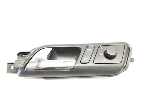 Used Front left interior door handle VW POLO IV (9N_, 9A_) 1.4 TDI (75 hp) 29752017