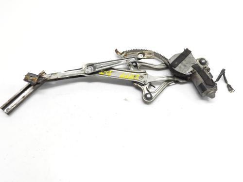 Rudehejsemekanisme ventre foran MERCEDES-BENZ 124 Saloon (W124) 300 D (124.130) (113 hp) 31980561