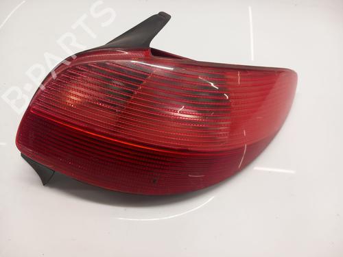Used Right taillight PEUGEOT 206 Hatchback (2A/C) 2.0 HDI 90 (90 hp) 25447596