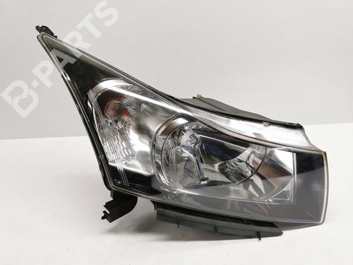 Used Right headlight Right headlight CHEVROLET CRUZE (J300) 2.0 CDI (150 hp) 9266109 9266109