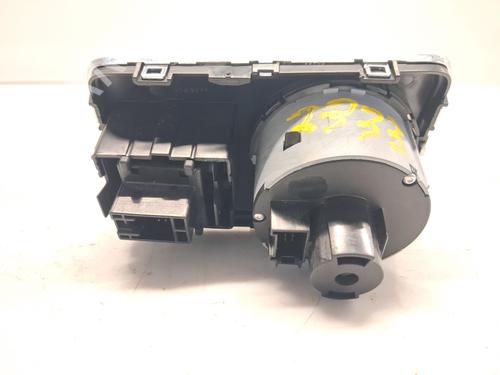 Headlight switch SKODA SUPERB II Estate (3T5) 1.6 TDI | BP40534344I24 - Image 2