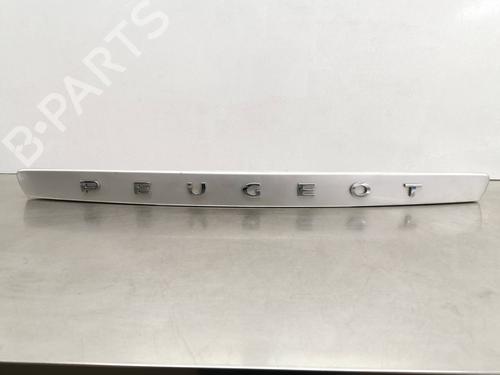 Used Tailgate handle PEUGEOT 308 I (4A_, 4C_) 1.6 HDi (90 hp) 8471922
