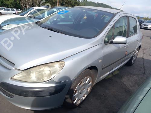 Fuse box PEUGEOT 307 (3A/C) 2.0 HDi 110 | BP30396258E1