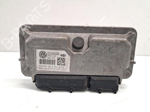 Used Engine control unit (ECU) SKODA ROOMSTER (5J7) 1.2 (70 hp) 32397831