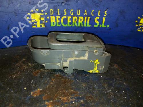 Used Front left interior door handle NISSAN PICK UP (D22) [1997-2025]  8424716