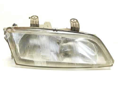 Used Right headlight NISSAN PRIMERA Hatchback (P11) [1996-2002]  17988781