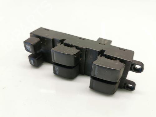 Used Left front window switch NISSAN PRIMERA Hatchback (P12) 2.2 Di (126 hp) 25472066