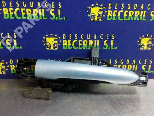 Used Front left exterior door handle Front left exterior door handle RENAULT ESPACE IV (JK0/1_) 2.2 dCi (JK0H) (150 hp) 8438172 8438172