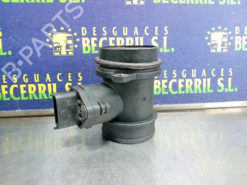 Débitmètre de masse D'Air FIAT PUNTO (188_) 1.3 JTD 16V (70 hp) 8450431