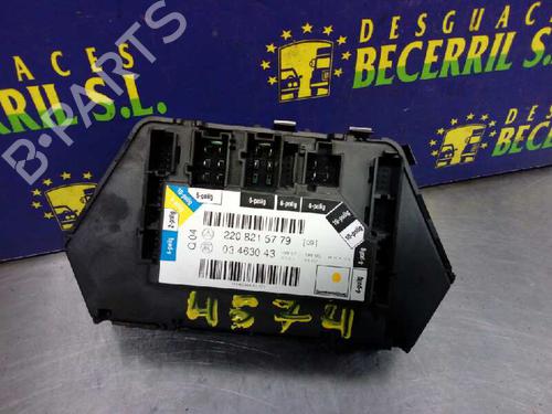 Used Fuse box MERCEDES-BENZ S-CLASS (W220) [1998-2005]  8444012