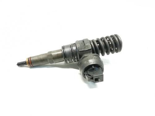 Used Injector VW GOLF V (1K1) 1.9 TDI (105 hp) 31337358